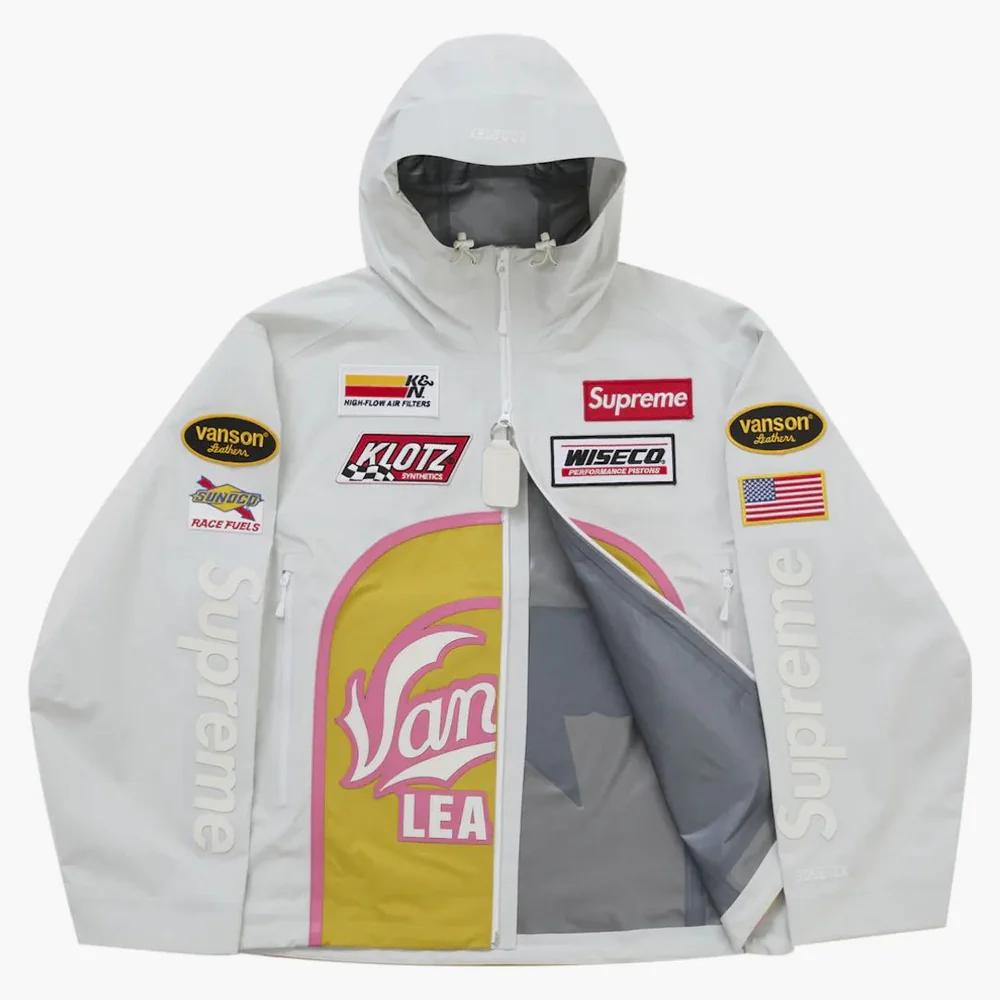 veste blanche ouverte