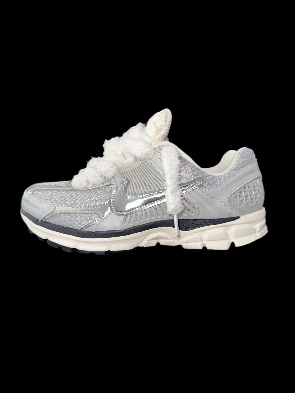 sneakers argent profil