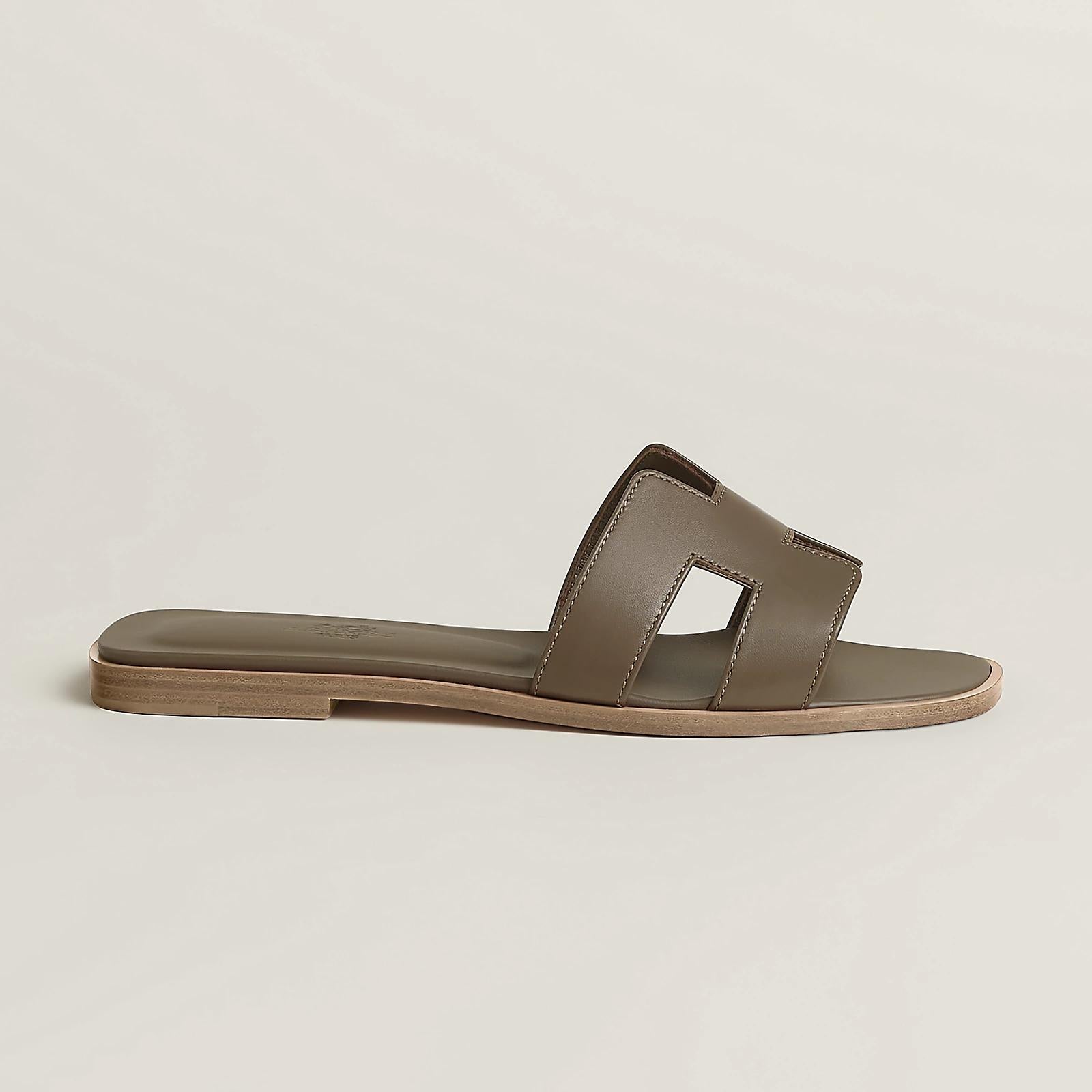 mules helia kaki profil