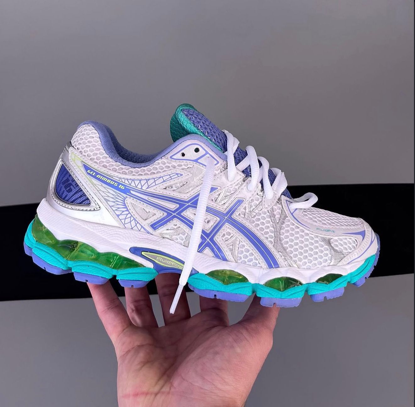 sneakers 2