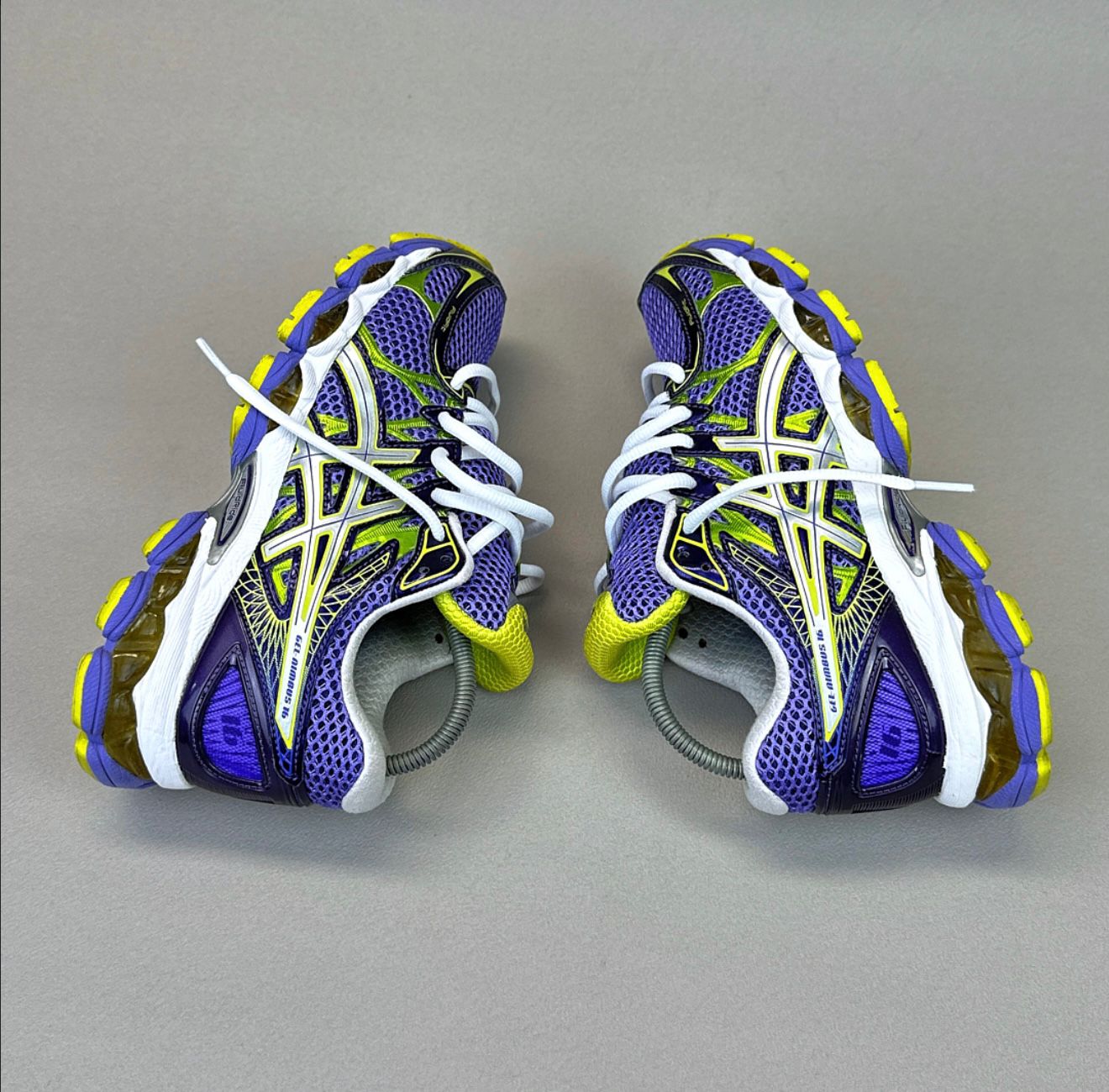 sneakers 6-2