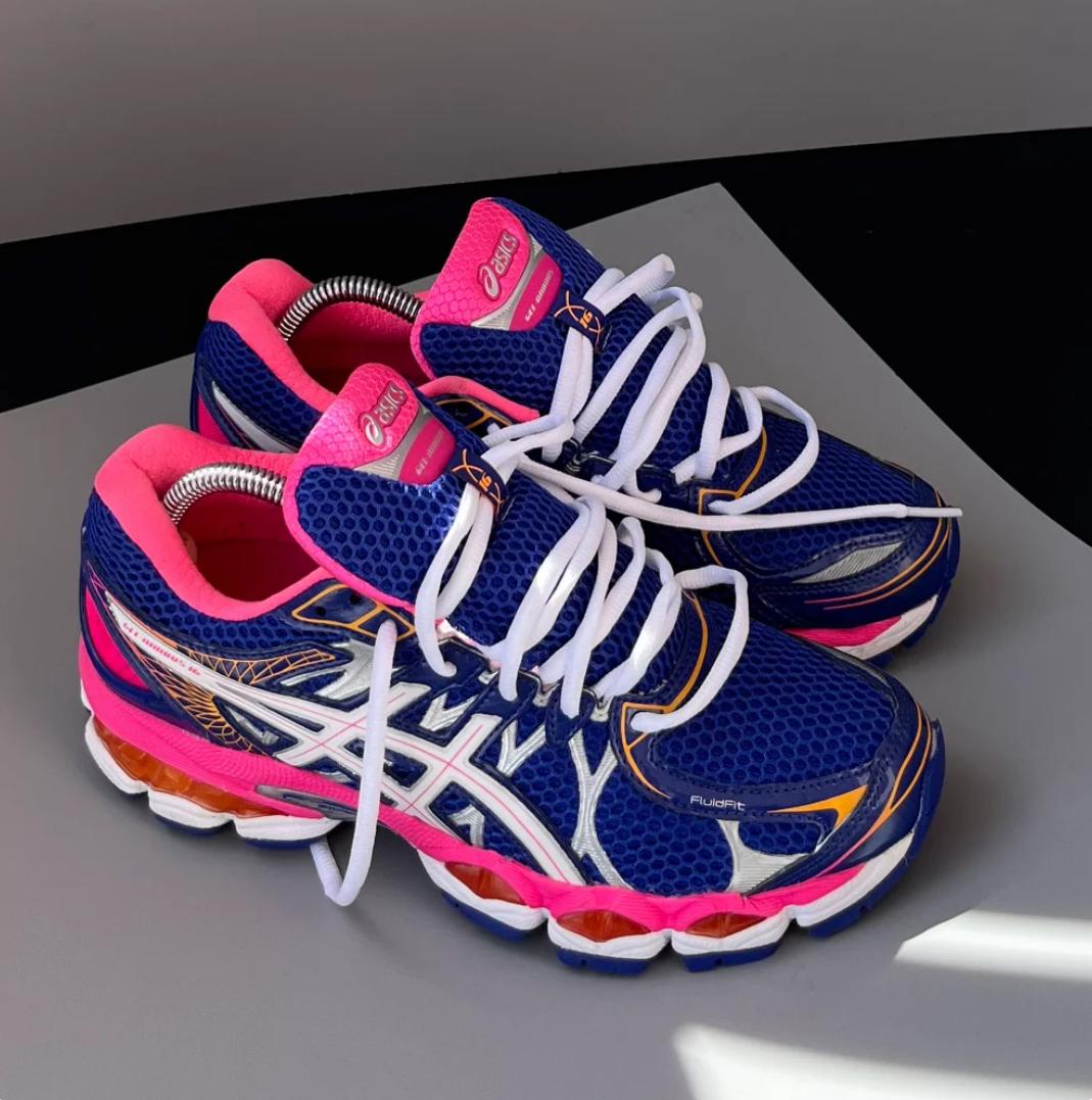 sneakers 8-2