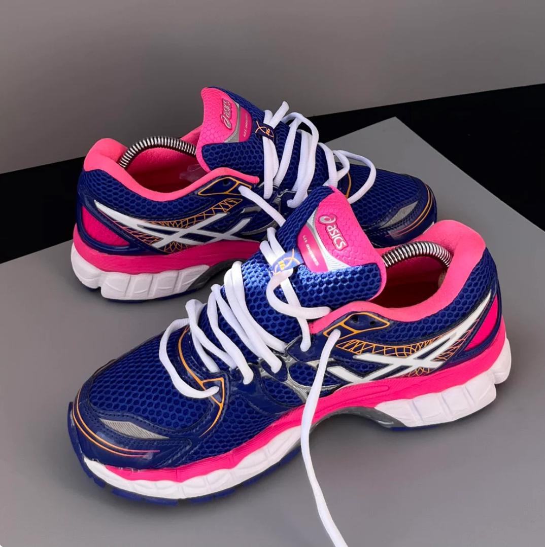 sneakers 8-3